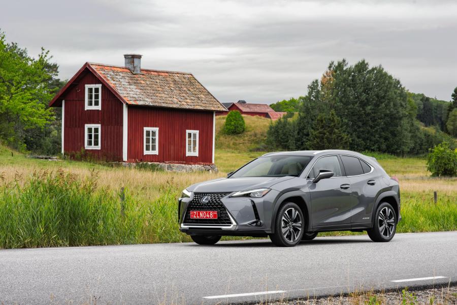  Lexus UX250h 2018 года  (WW) (фото 36 из 40)